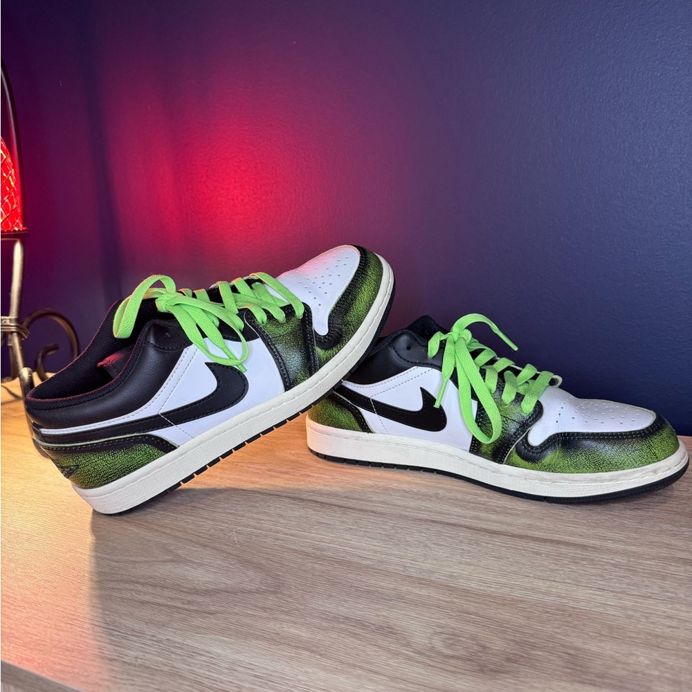 Air Jordan 1 Low “Green Glow” Custom-Style | Black/White/Green | Size 8
